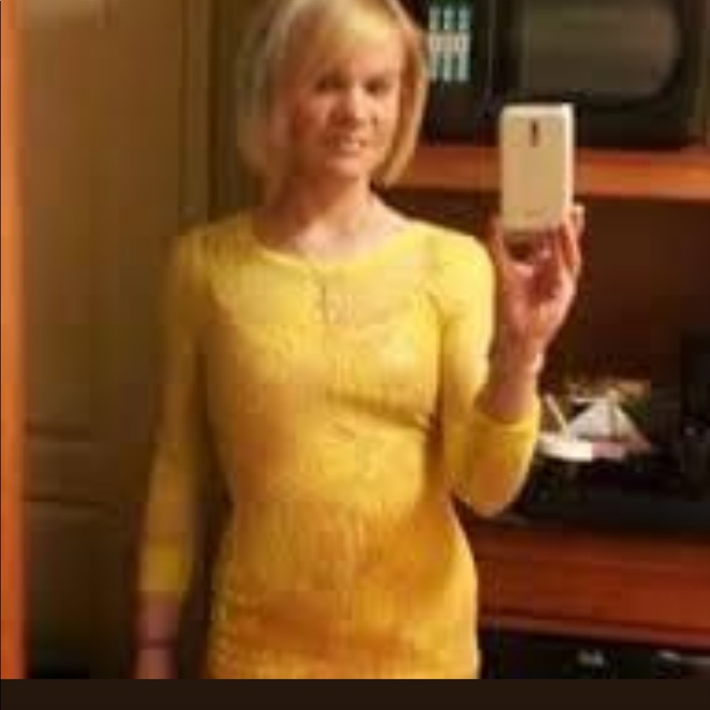 BKE Yellow Lace sheet long sleeve shirt